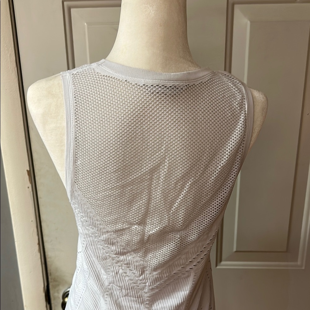 Athleta White Textured Tank Top - Picture 6 of 8